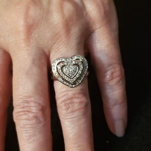 925 Sterling silver heart ring w/diamond inlay